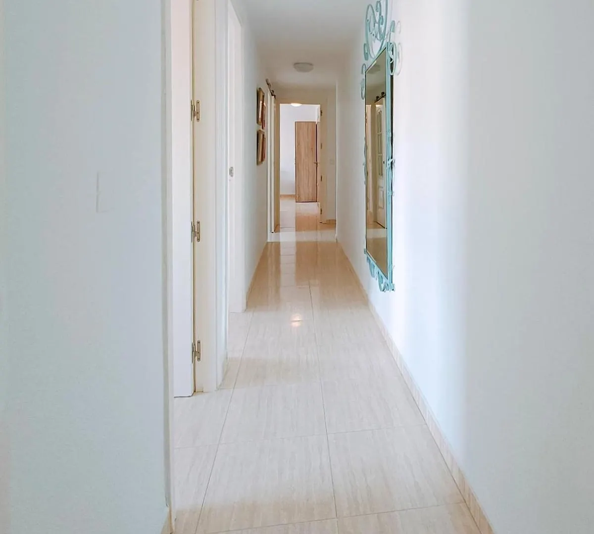 아파트 El Jazmin Suites, 3 Hab, Gran Terraza Con Vistas A La Montana Y A 15 Min De La Playa 아구아둘세