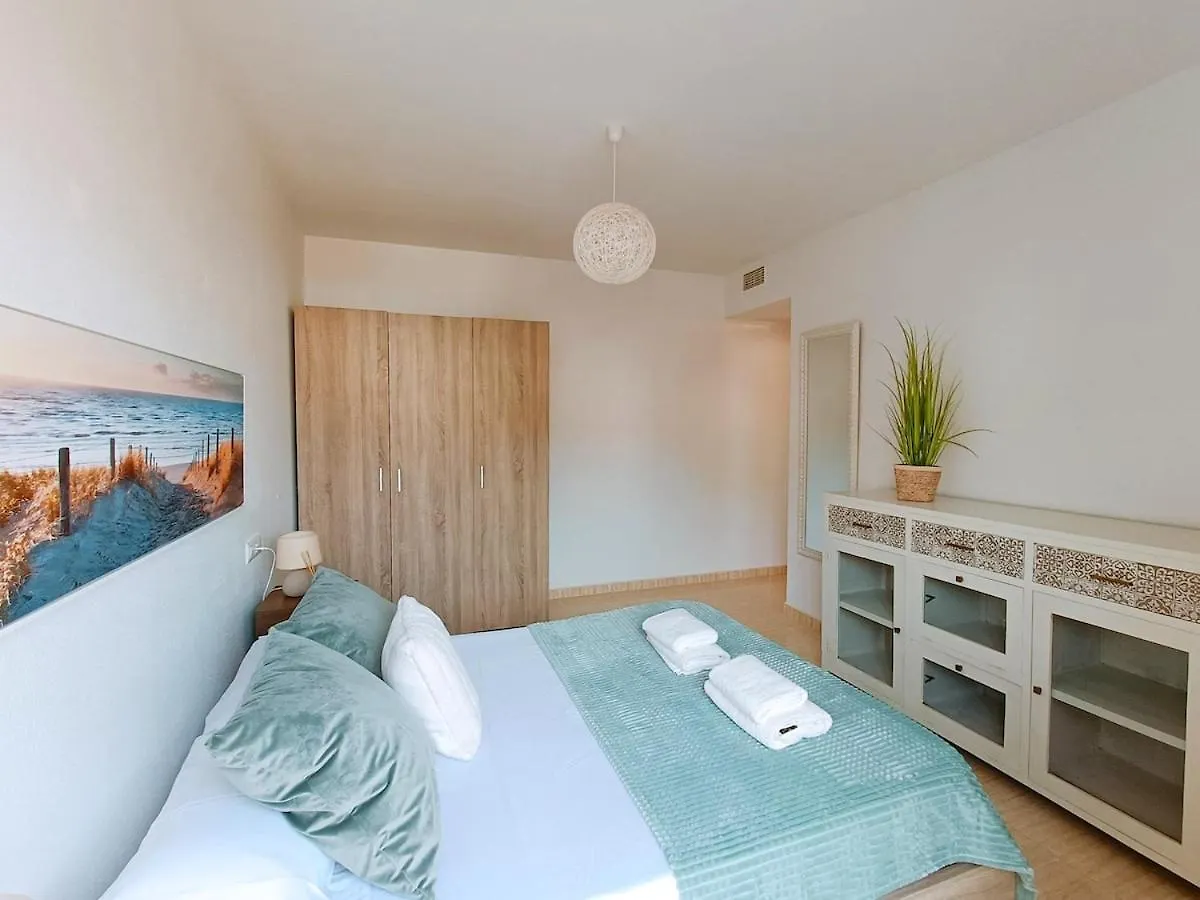 El Jazmin Suites, 3 Hab, Gran Terraza Con Vistas A La Montana Y A 15 Min De La Playa 아구아둘세 0*,  스페인