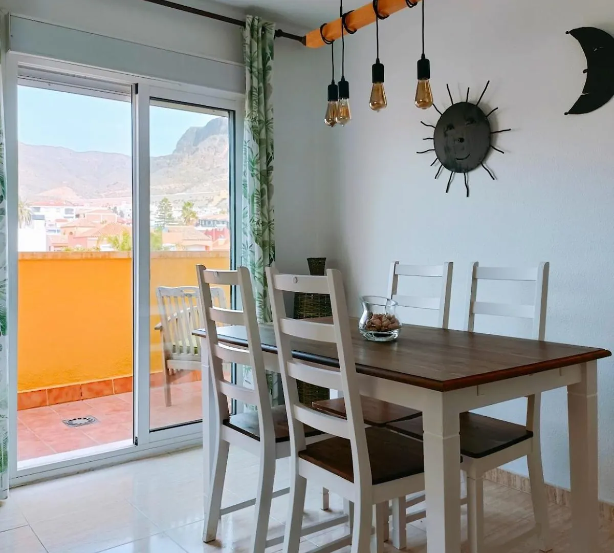 아파트 El Jazmin Suites, 3 Hab, Gran Terraza Con Vistas A La Montana Y A 15 Min De La Playa 아구아둘세 스페인